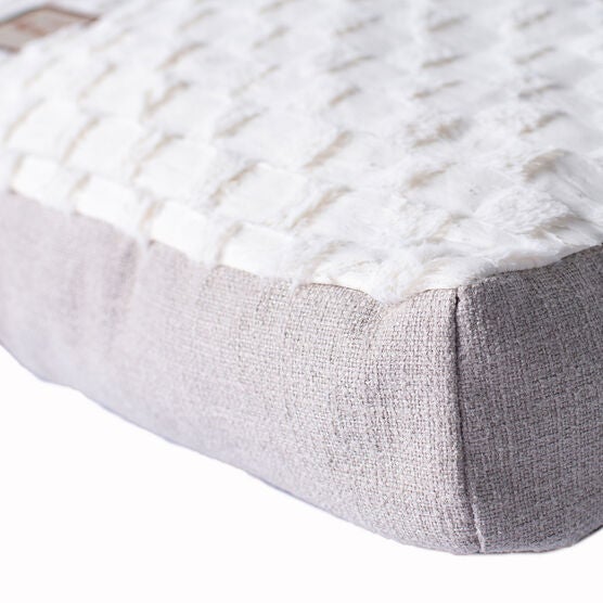 Dog Crate Mat With Carry Handle, , alternate image number null