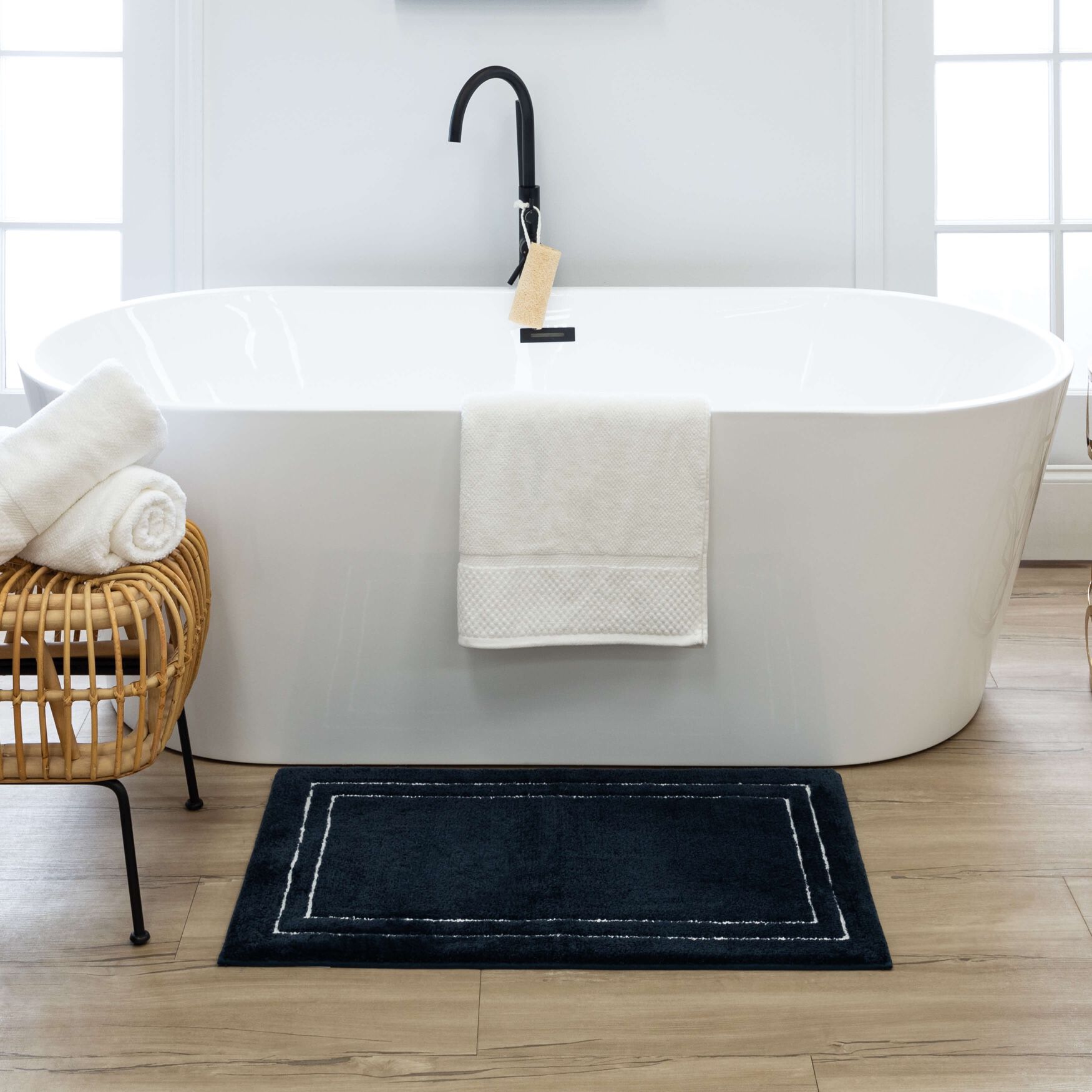 Corona Bath Rug, , alternate image number 9