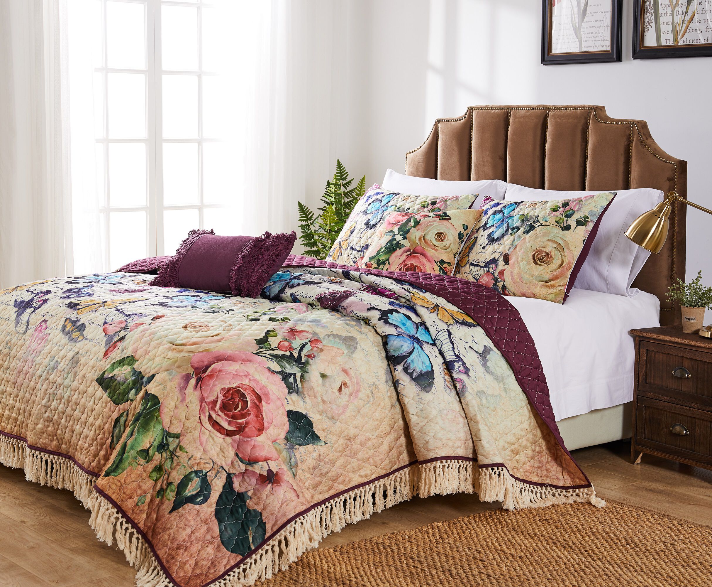 Gigi Ecru Quilt Set, , on-hover image number 1