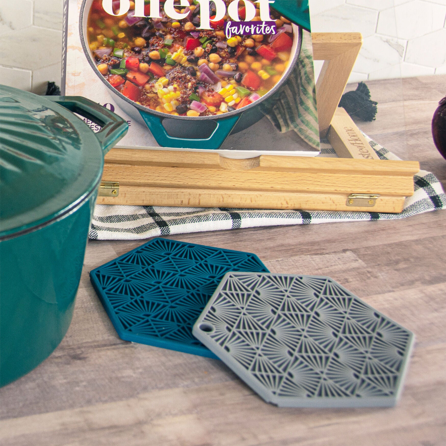 Silicone 3 In 1 Tool, , alternate image number 4