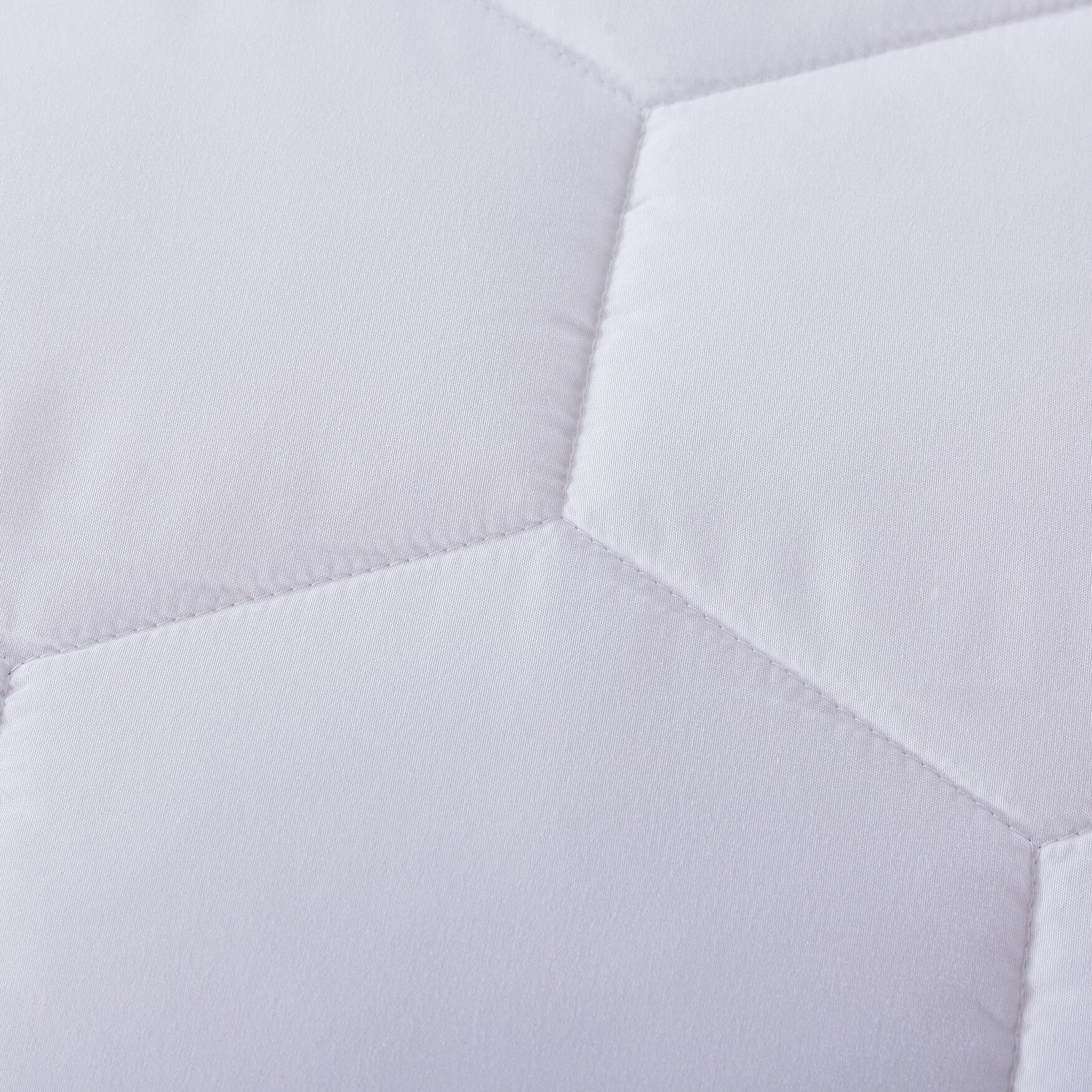 Honeycomb Down Alternative Blanket, White, , alternate image number 4