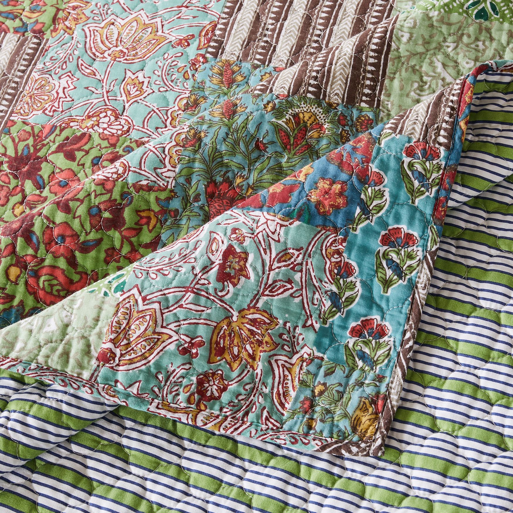 Jasmin Quilt Set, , alternate image number 4