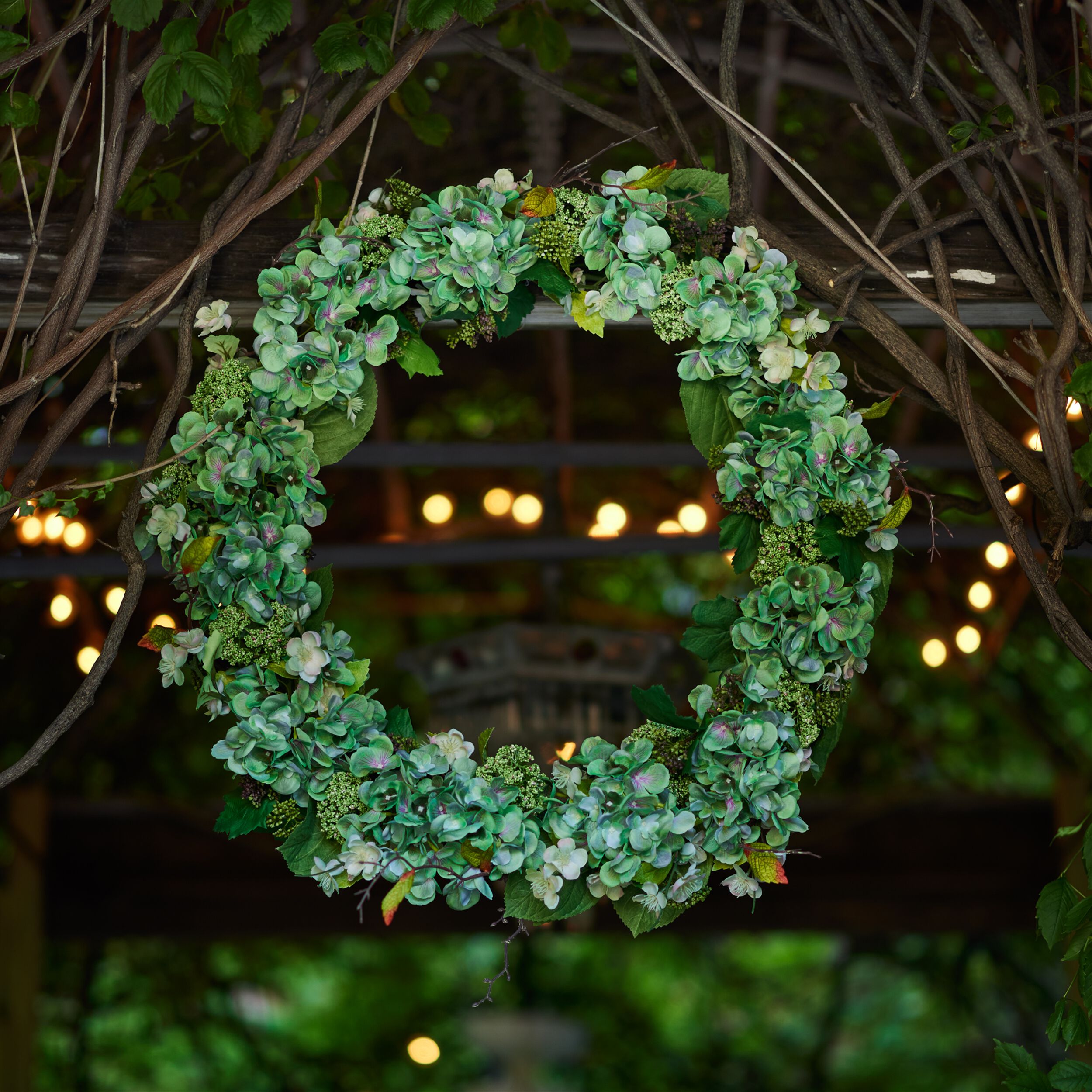 Hydrangea and Seedum Floral Wreath 32IND, GREEN, alternate image number 1