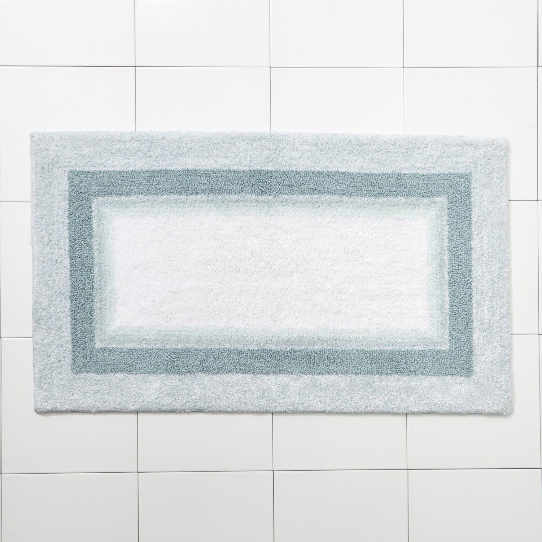 Amore Ombre Bath Rug