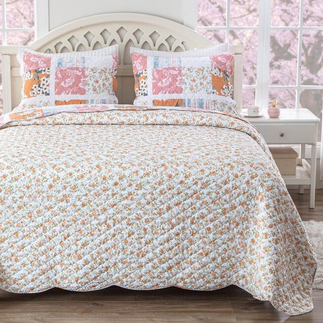 Everly Quilt And Pillow Sham Set, , on-hover image number 1