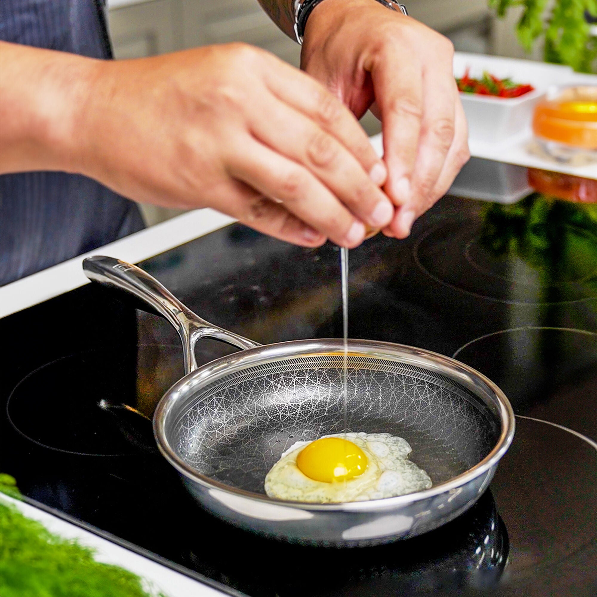 LIVWELL DiamondClad&trade; 8 inches Hybrid Nonstick Stainless Steel Frying Pan, Dishwasher Safe, PFOA-free &ndash; Silver/Black, SILVER, alternate image number 5