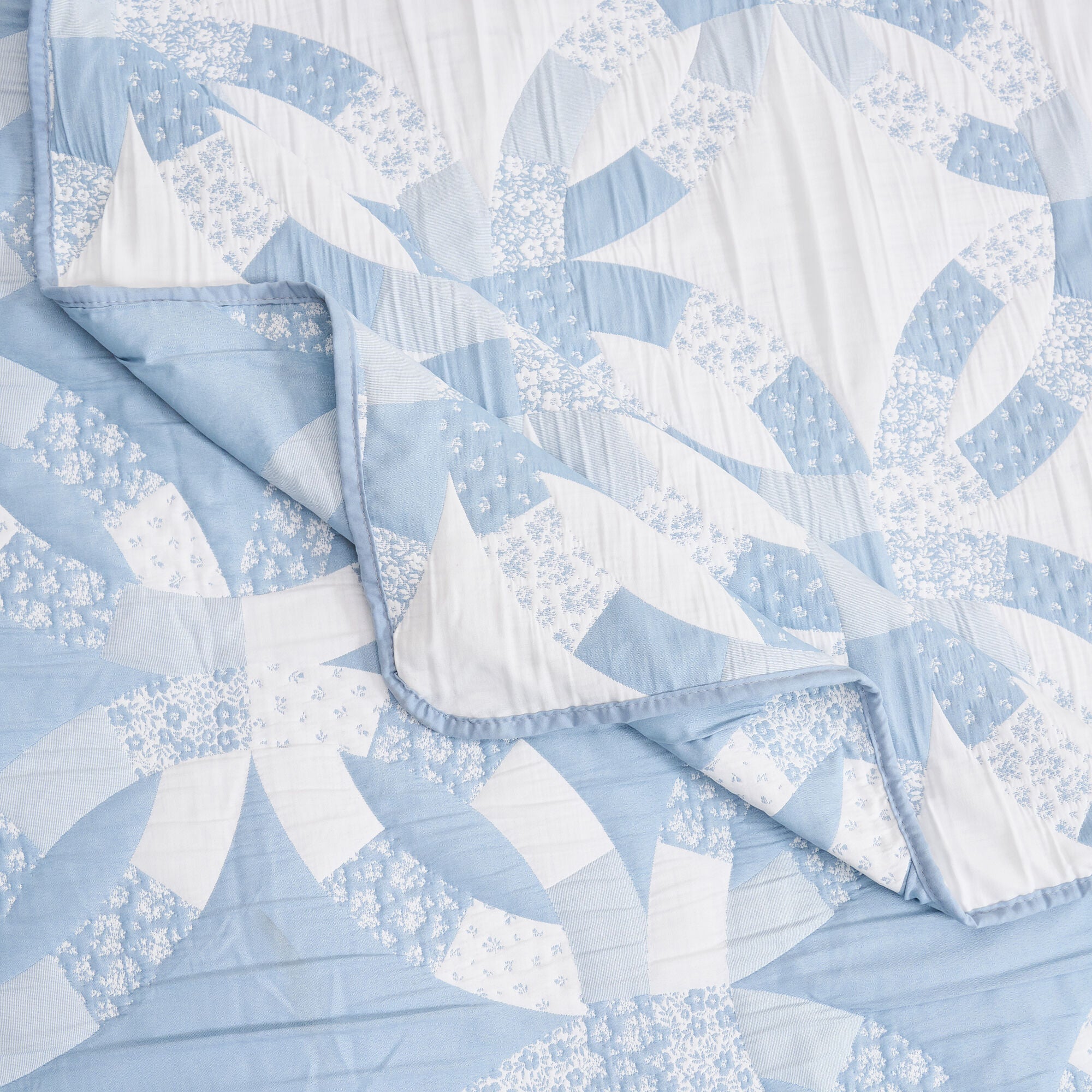 Wedding Ring Traditional Reversible Throw Blanket, BLUE, alternate image number 3