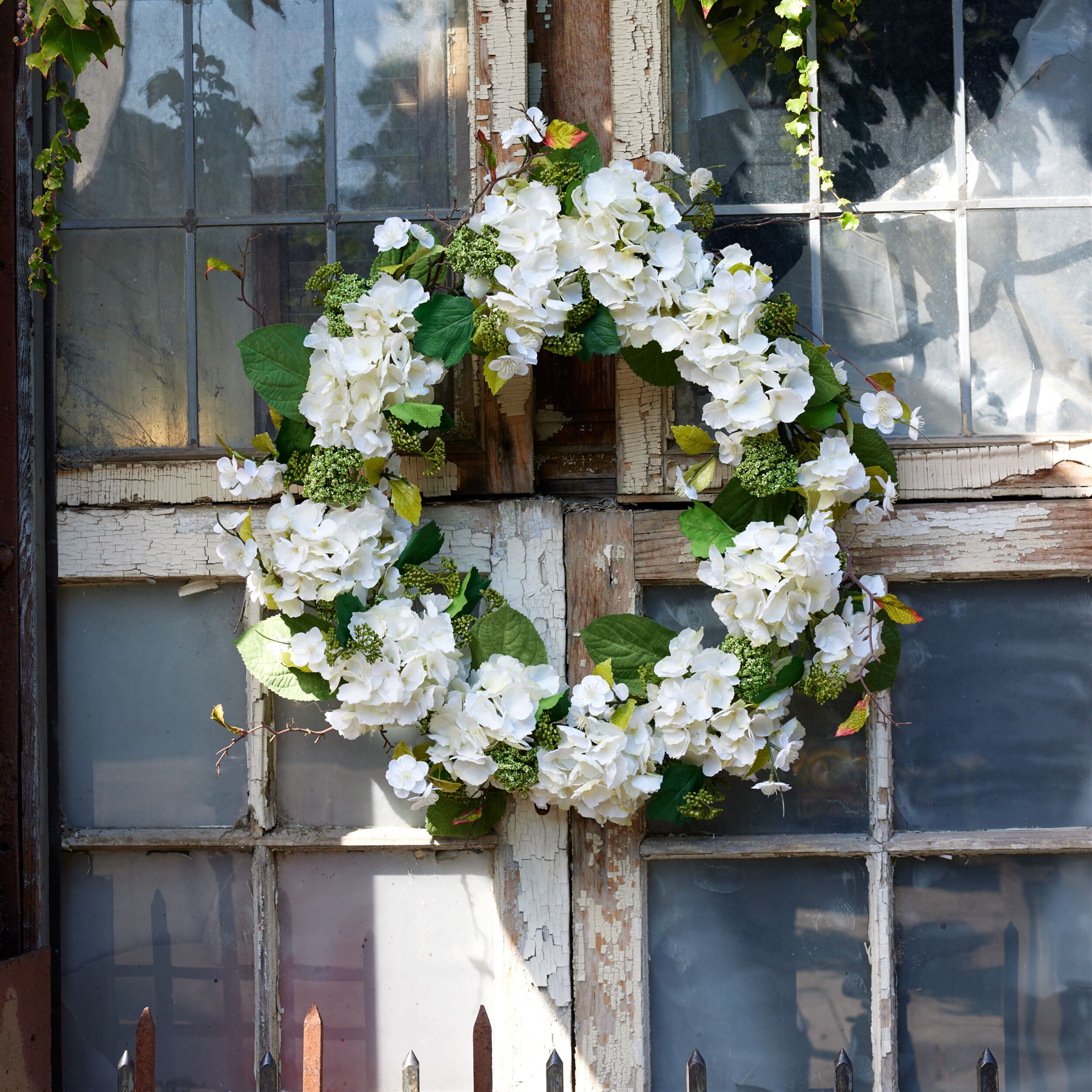 Hydrangea and Seedum Floral Wreath 32IND, WHITE GREEN, alternate image number 2