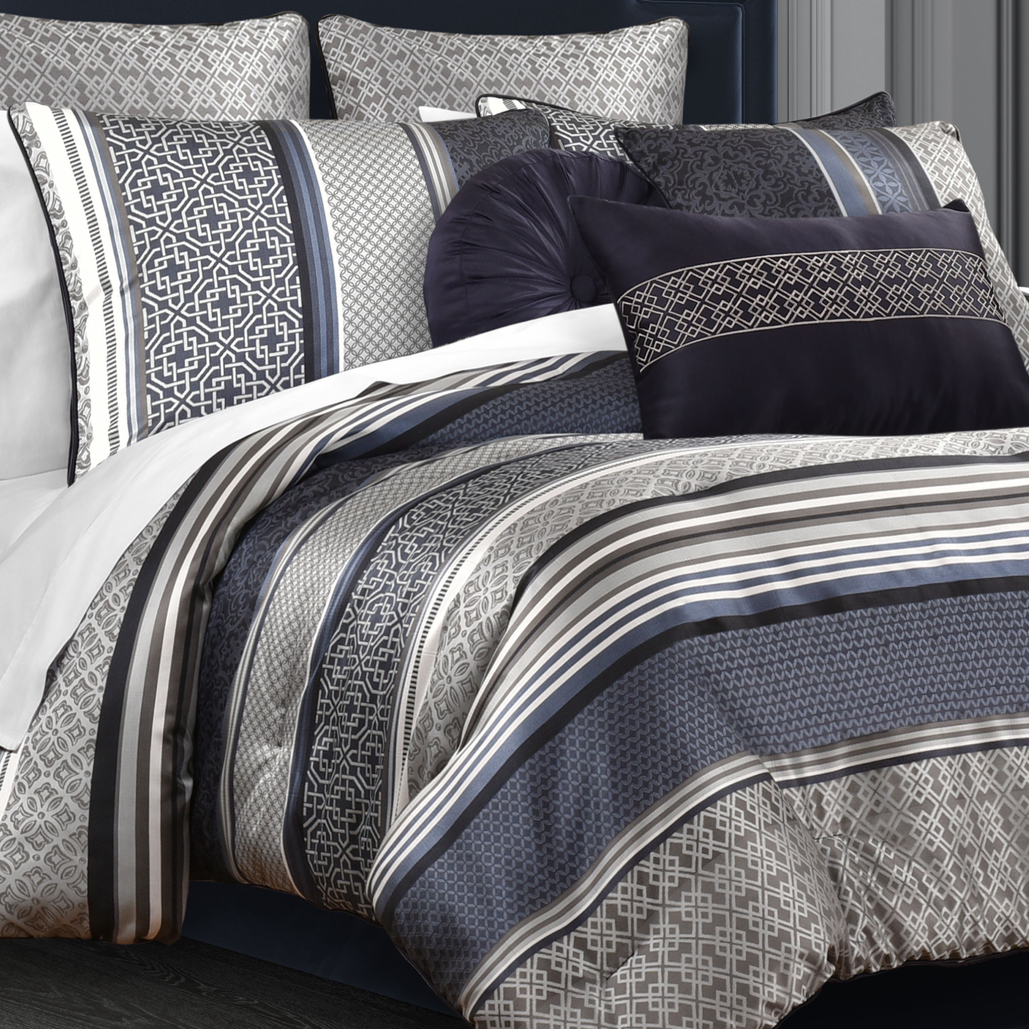CARLISLE COMFORTER SET, INDIGO, alternate image number 1