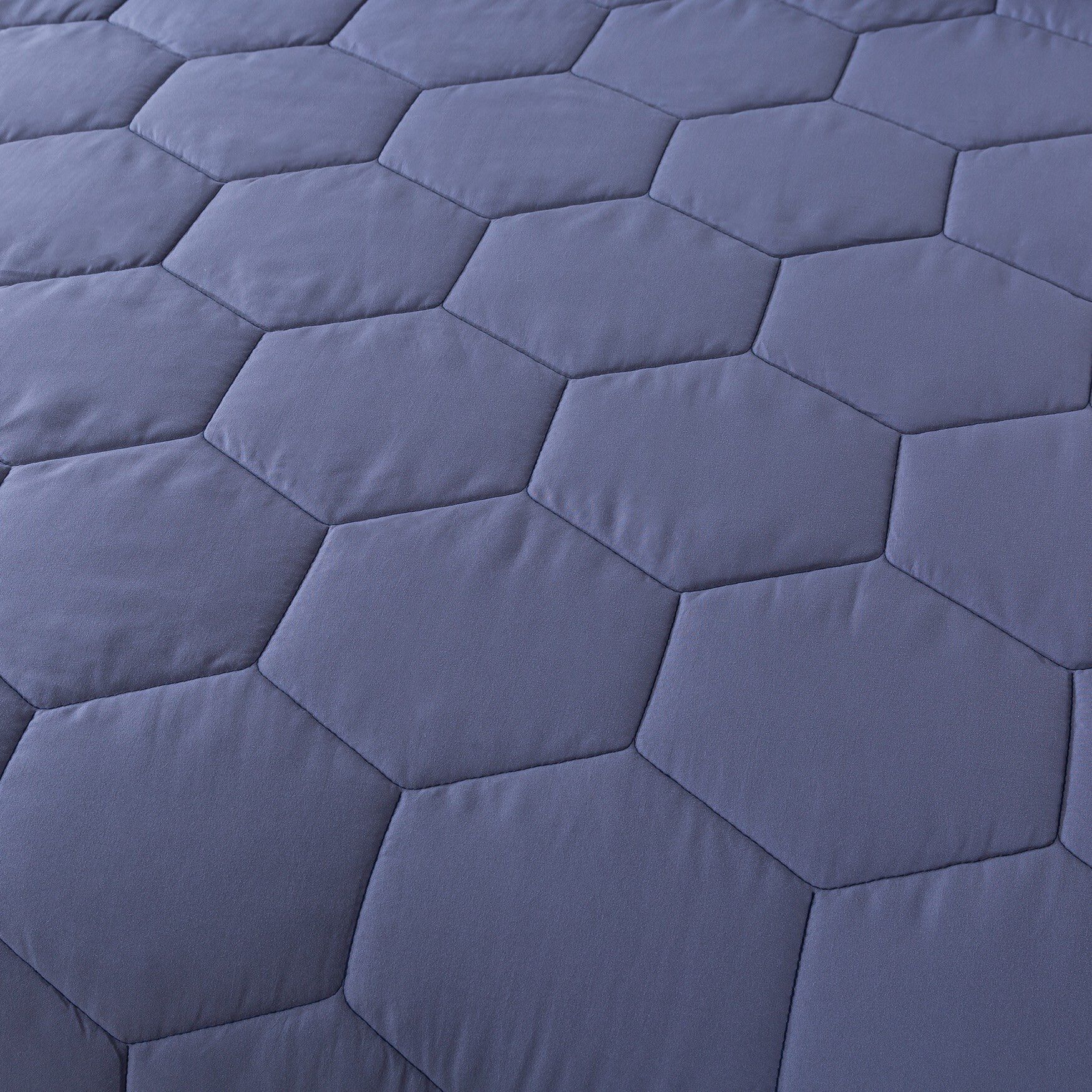 Honeycomb Down Alternative Blanket, Granite/Blue, , alternate image number 4