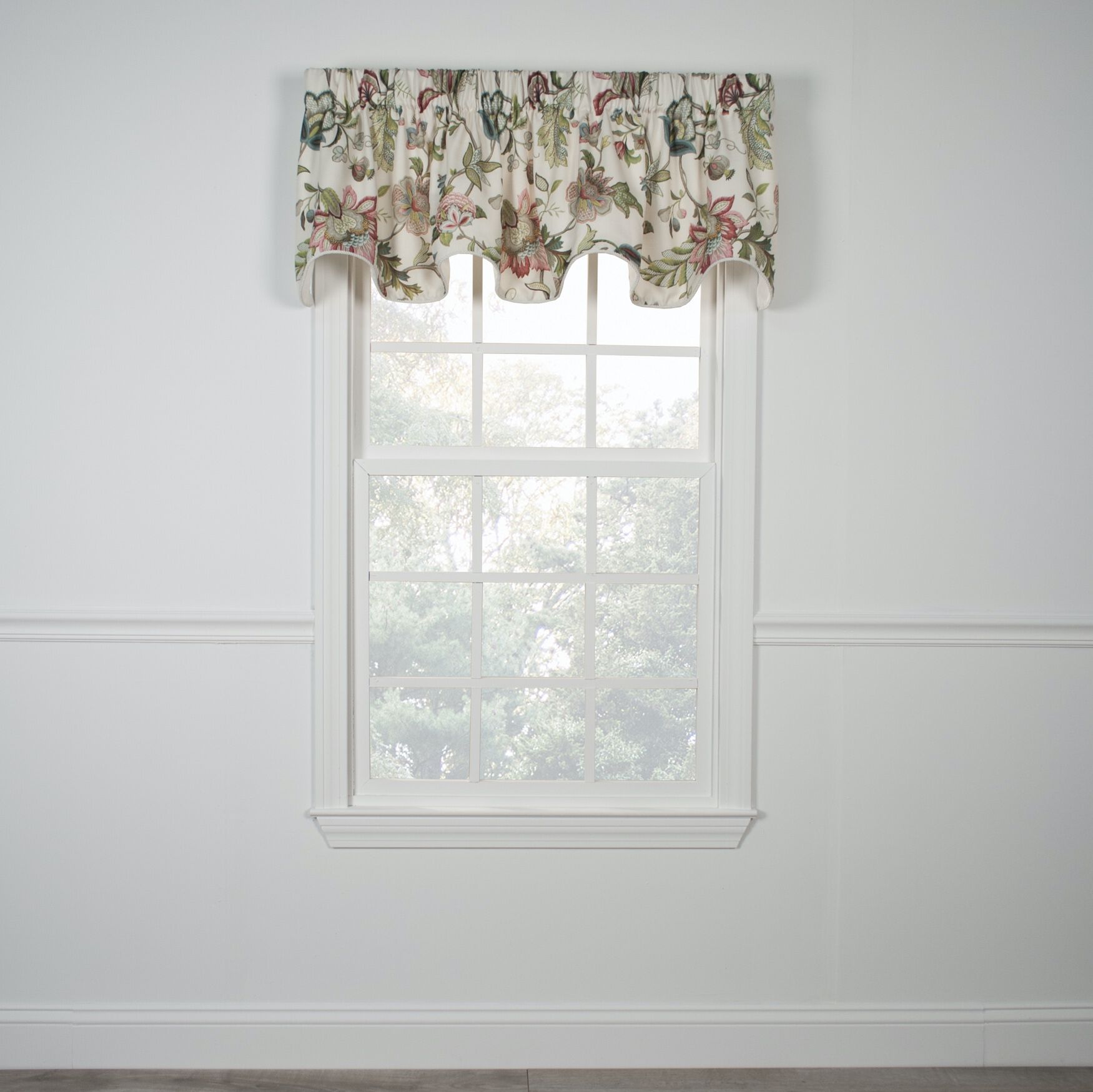 Brissac Lined Scallop Valance, RED, hi-res image number 0