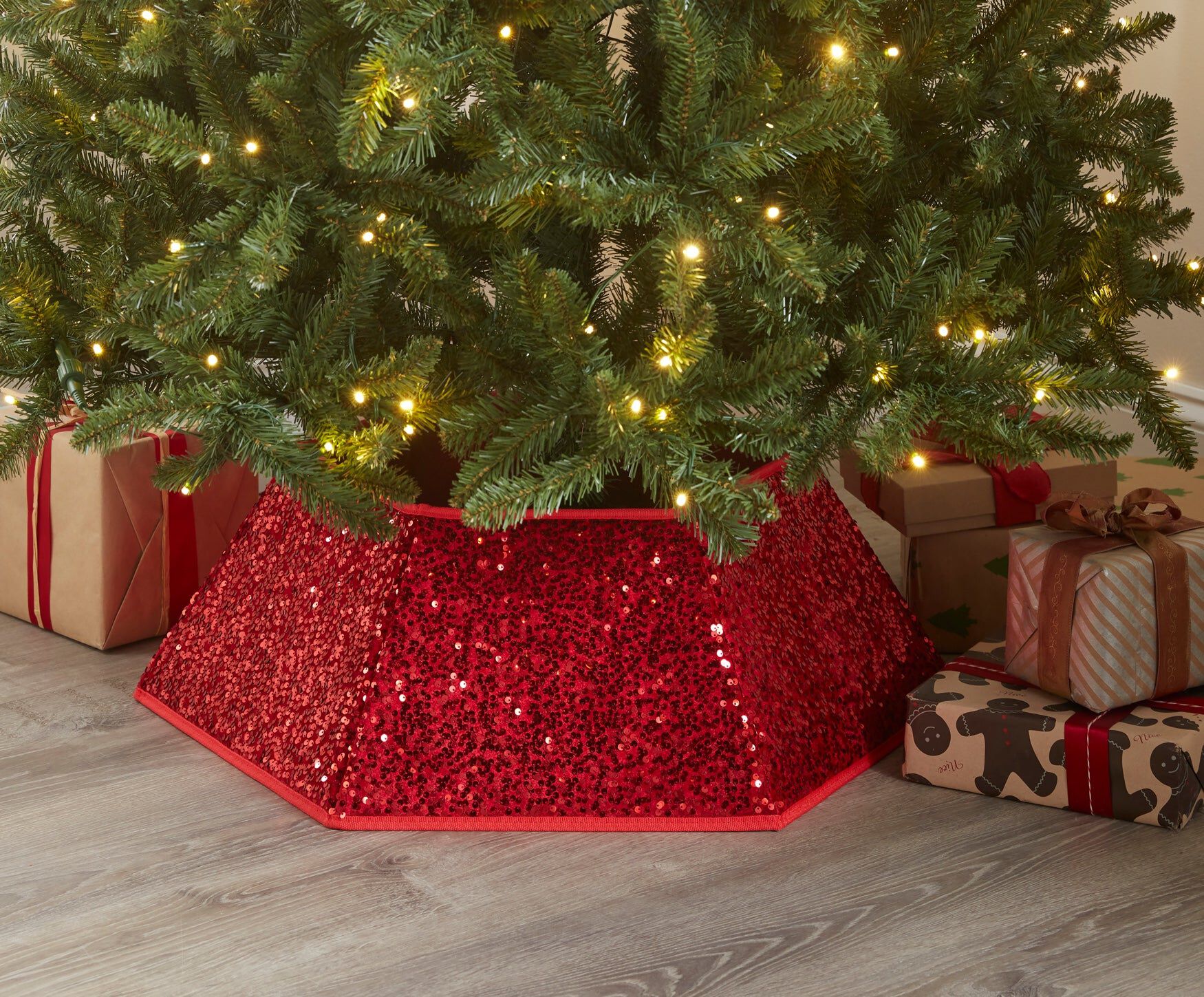 28" Foldable Hexagon Sequin Tree Collar