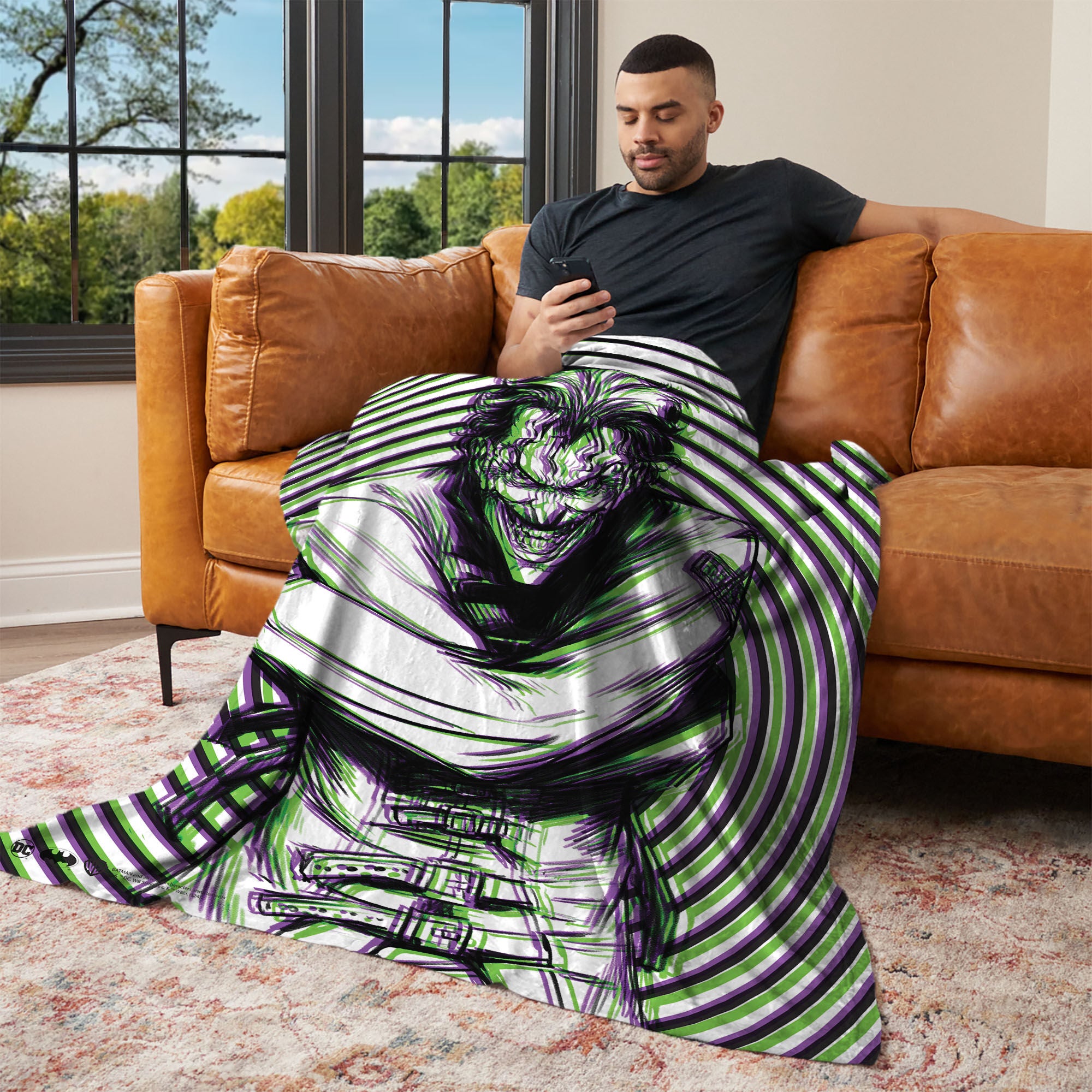Warner Bros. DC Laughing Man Silk Touch Throw Blanket 50x60 Inches, LAUGHING MAN, alternate image number 2