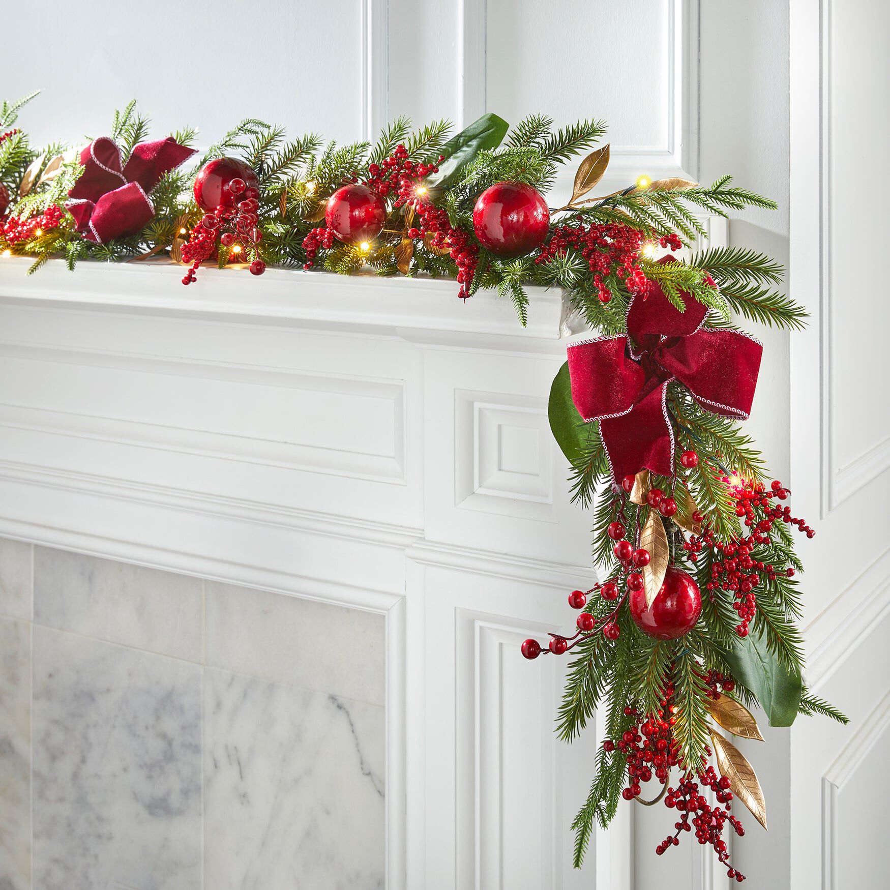 6' Pre-Lit Bordeaux Garland