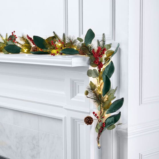 9&apos; Pre-Lit Mari Garland, MULTI