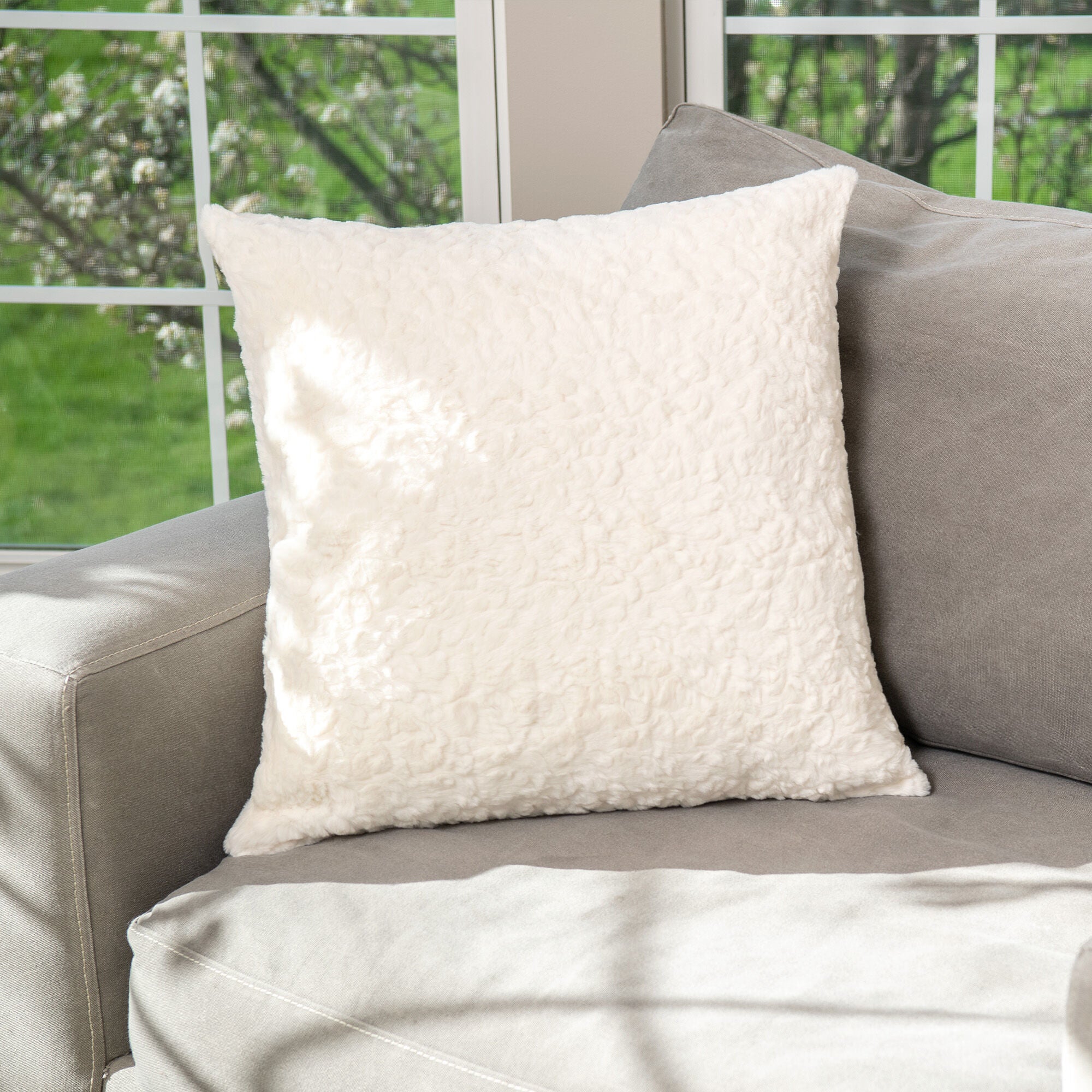 HGTV Curlicue Faux Fur Pillow Quietude 22 x 22 inches, MULTI, alternate image number 1