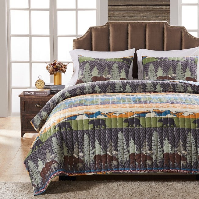 Black Bear Lodge Quilt And Pillow Sham Set, MULTI, hi-res image number 0