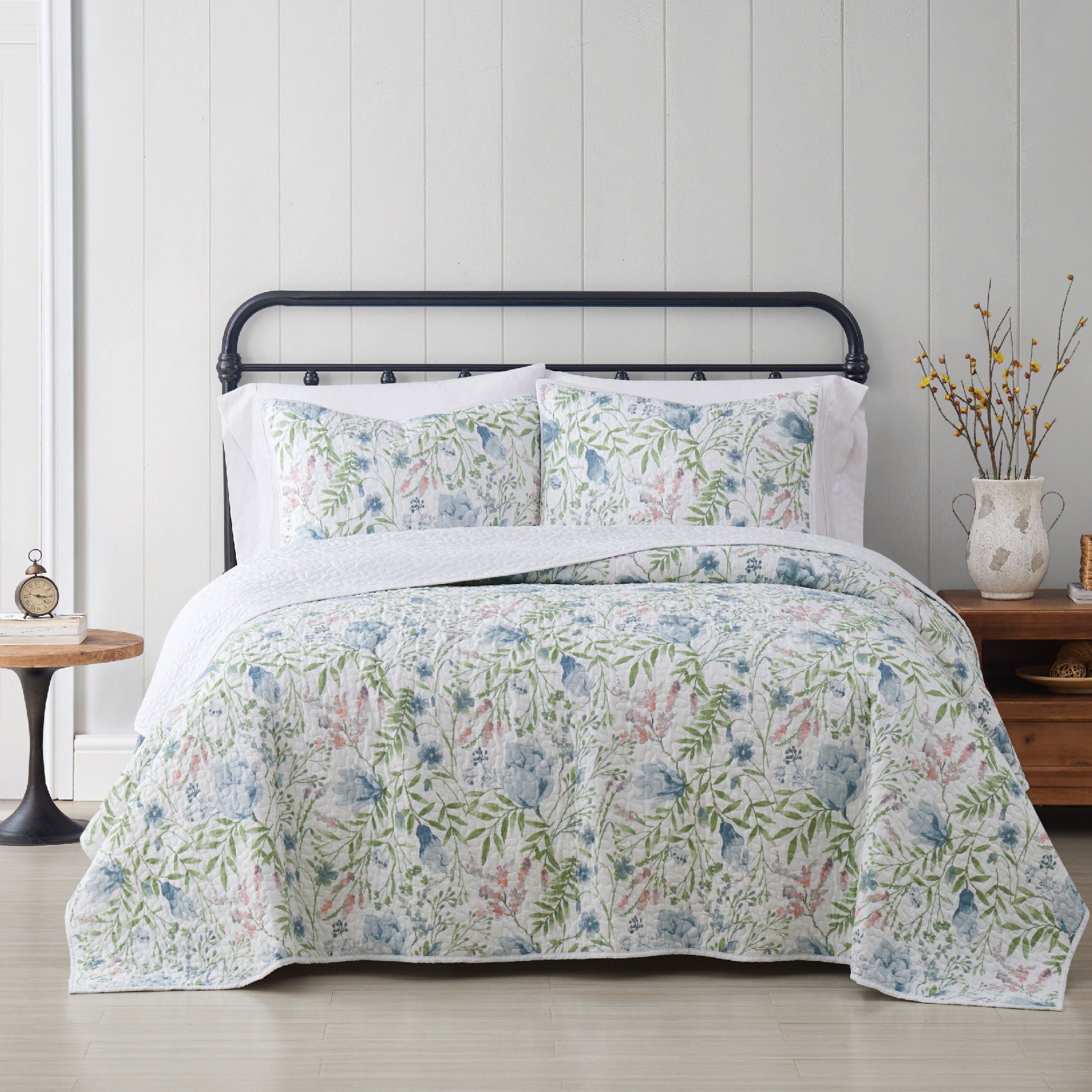 Cottage Classics Field Floral 2 Piece Quilt Set, MULTI, hi-res image number 0