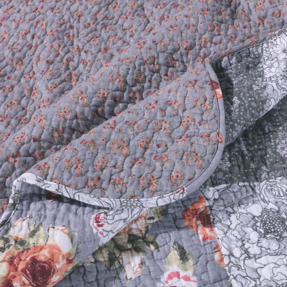 Giulia Patchwork Print Quilted Throw Blanket, GRAY, alternate image number 3