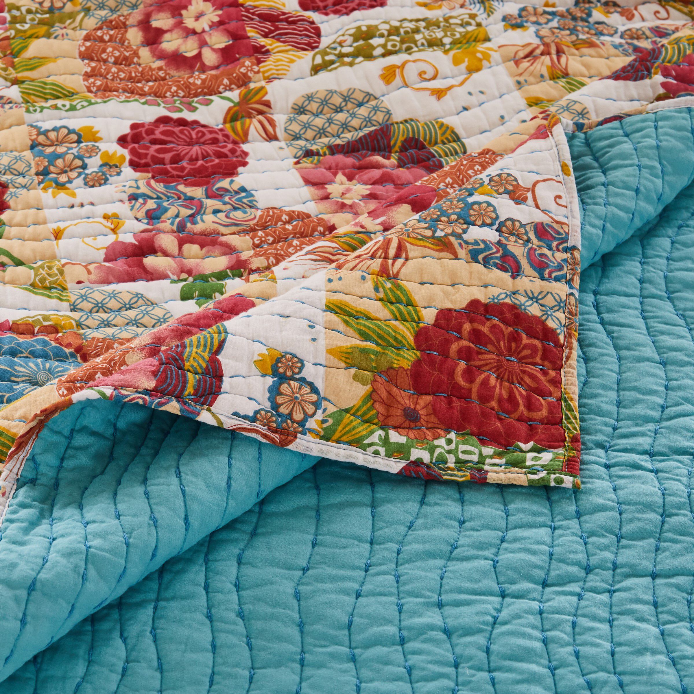 Jewel Floral Kantha Style Quilted Throw Blanket, White, WHITE, alternate image number 3