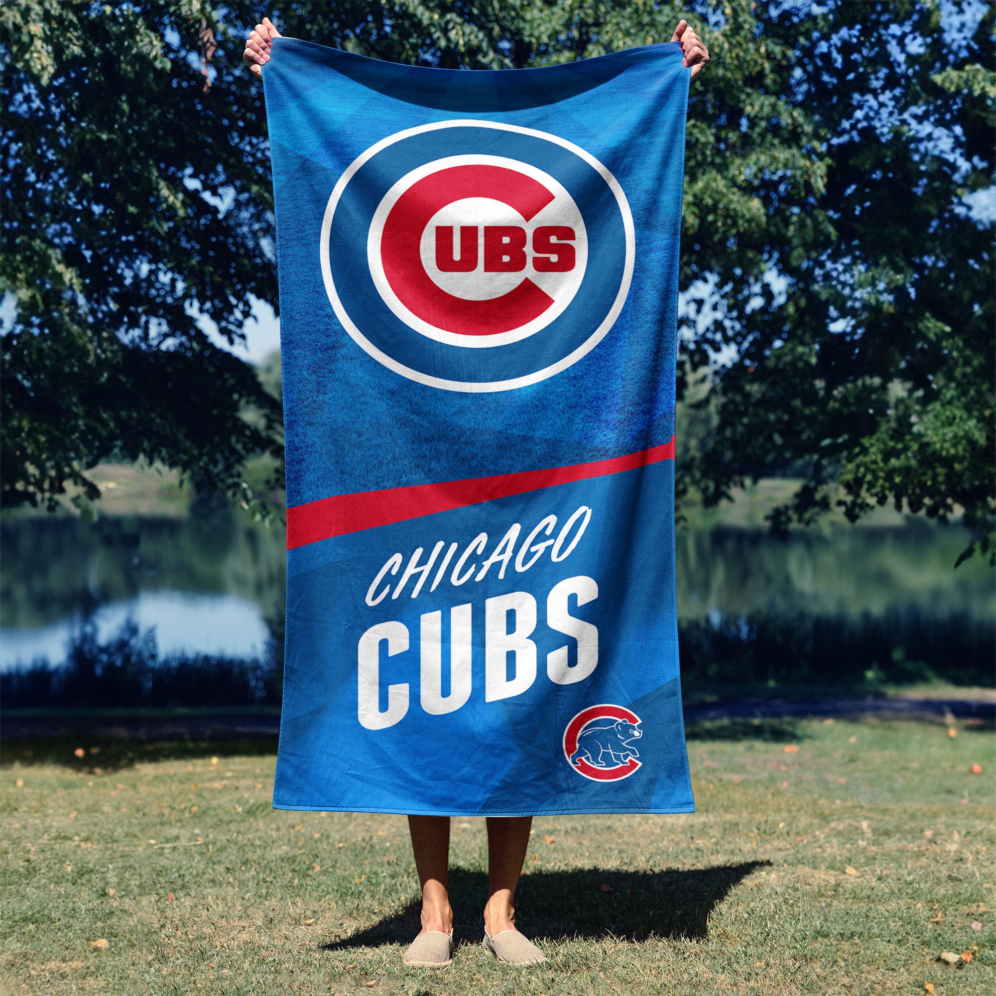 Chicago Cubs MLB Stretch Microfiber Beach Towel 30 x 60 inches, MULTI, alternate image number 2