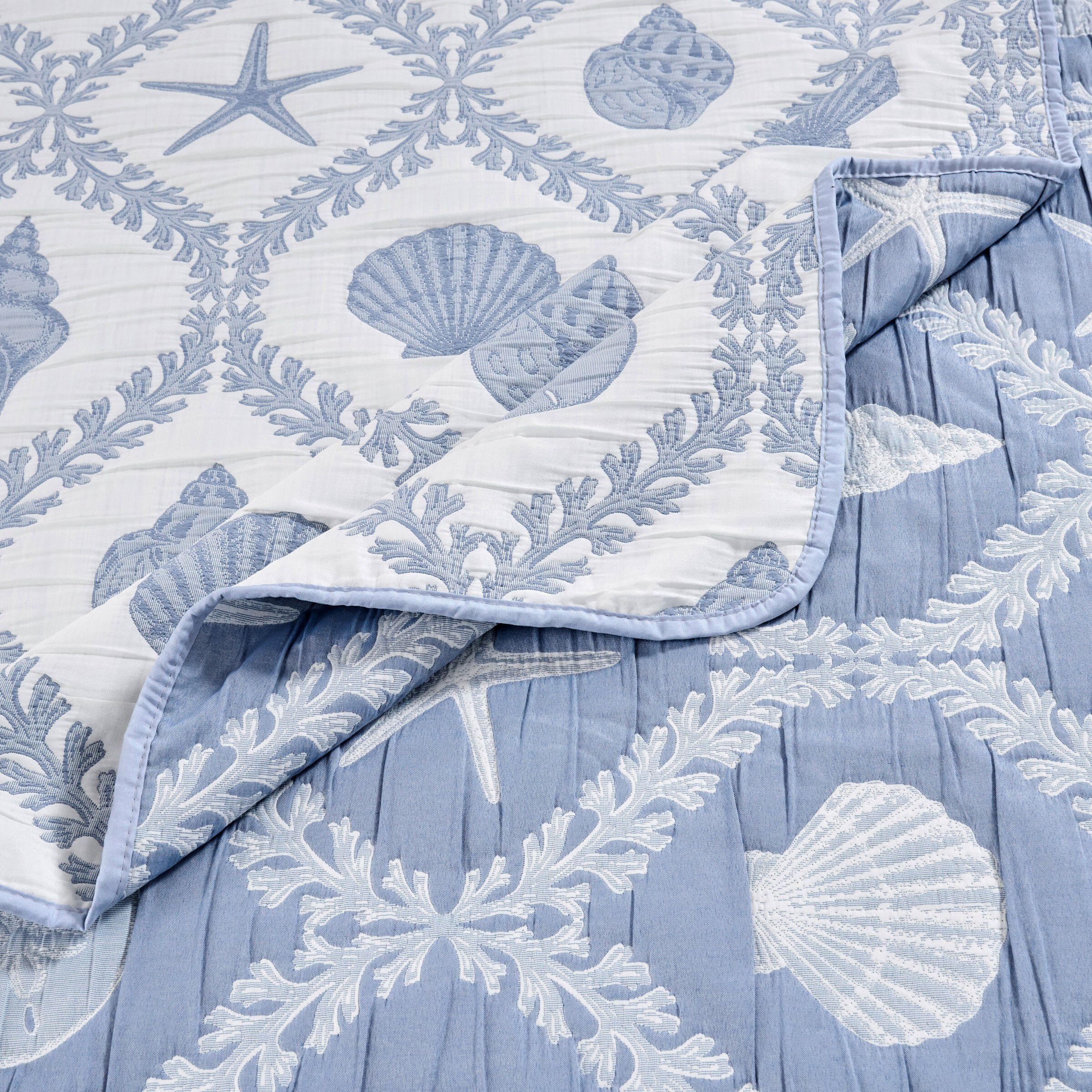 Laguna Seaside Coastal Seashell Ogee Reversible Coverlet Set, CHAMBRAY, alternate image number 4