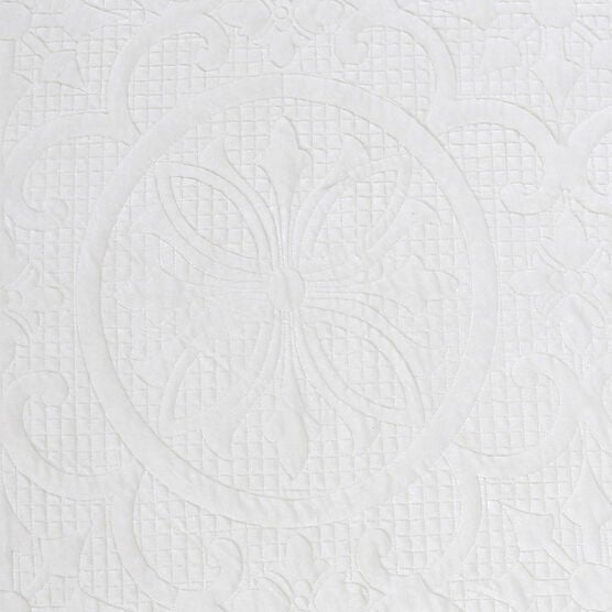 Estate Collection Joanna Quilt Set, , alternate image number null