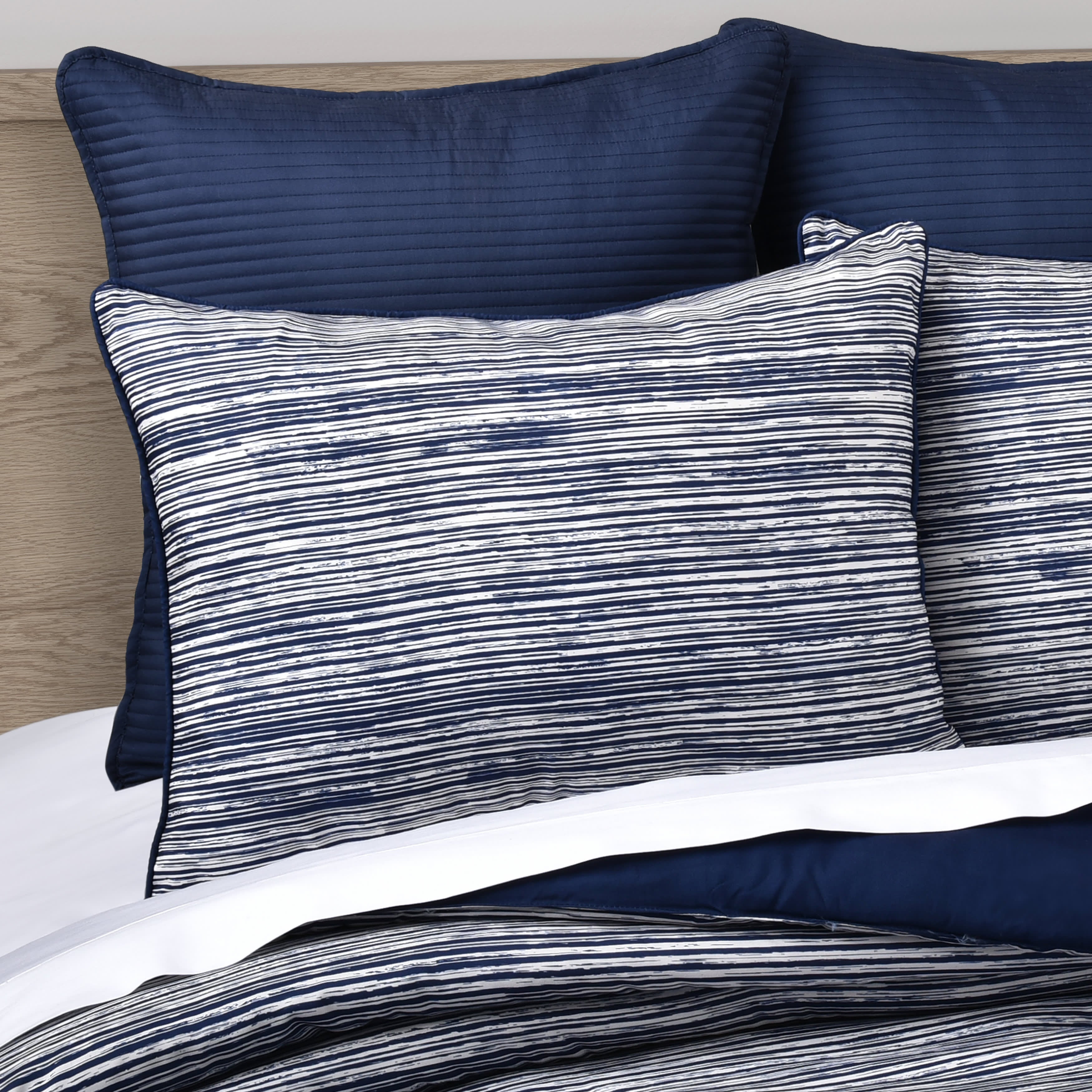 Dalton 3 Piece Comforter Set, NAVY, alternate image number 3