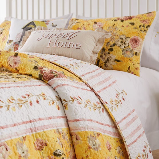 Finley Yellow Quilt Set Ellos
