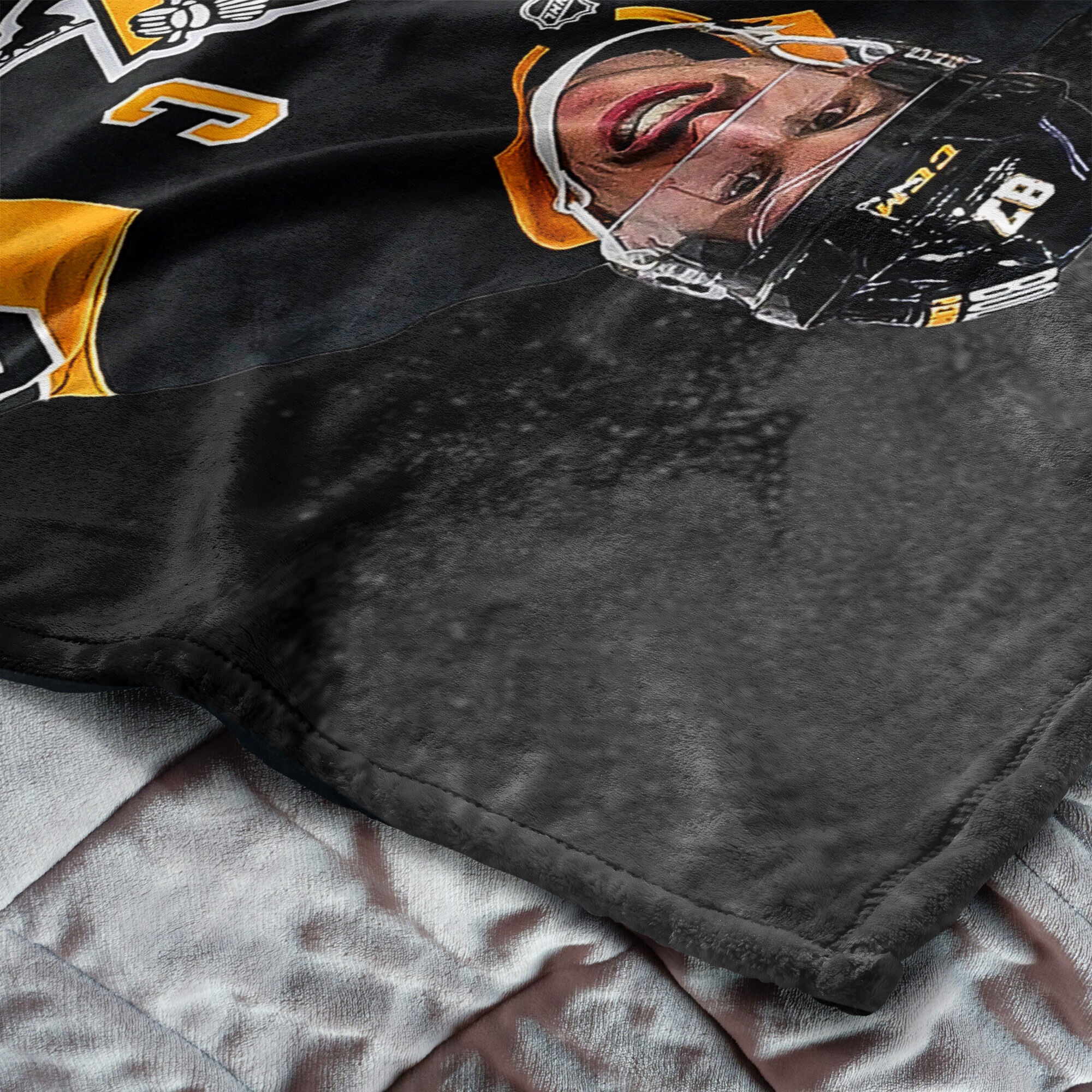 Pittsburgh Penguins Sidney Crosby NHL 600 Goal Milestone Silk Touch Throw Blanket 50x60 Inches, PENGUINS NHL, alternate image number 4