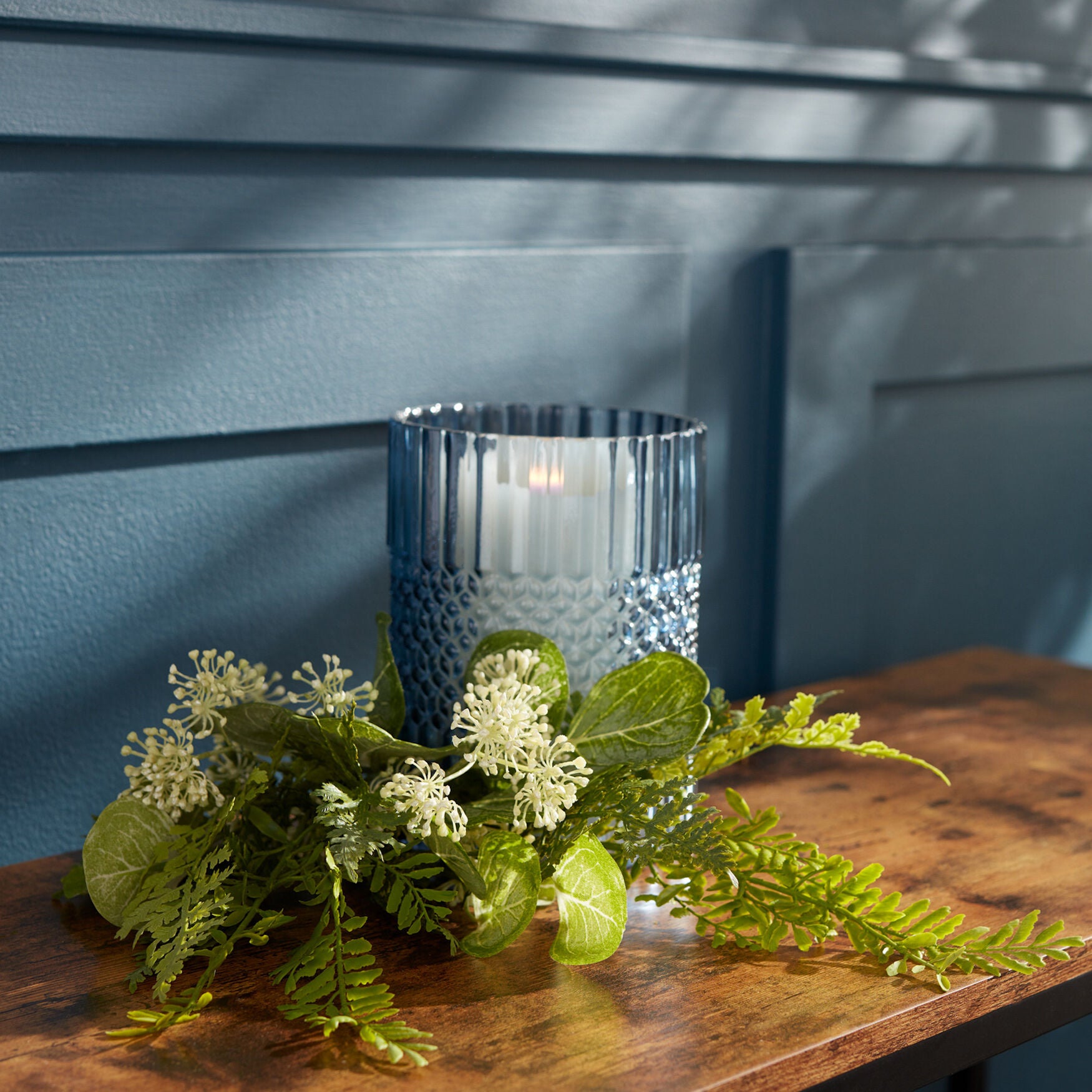 Fern And Eucalyptus Foliage Spray With Queen Anne Accent (Set Of 6), , alternate image number 2