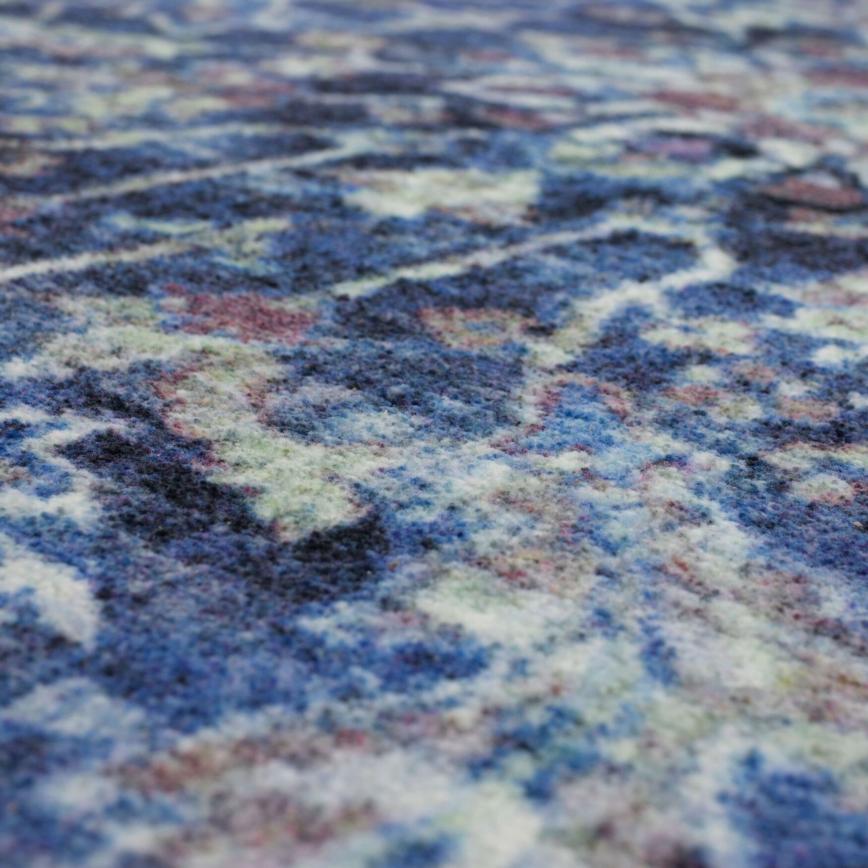 Elizabeth Area Rug, , alternate image number 2