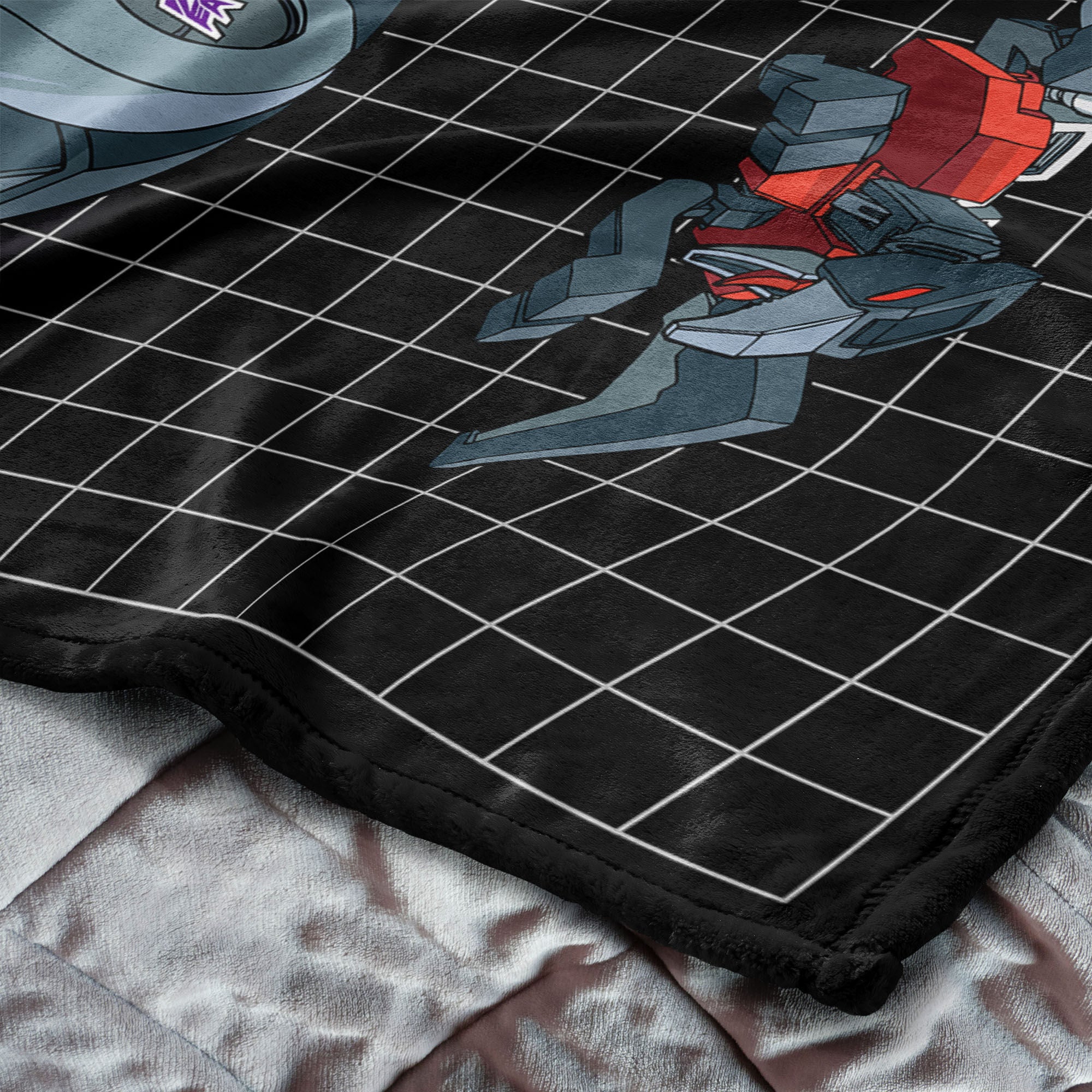 Hasbro Transformers G1 Grid Soundwave Silk Touch Throw Blanket 50X60 Inches, BLACK, alternate image number 4