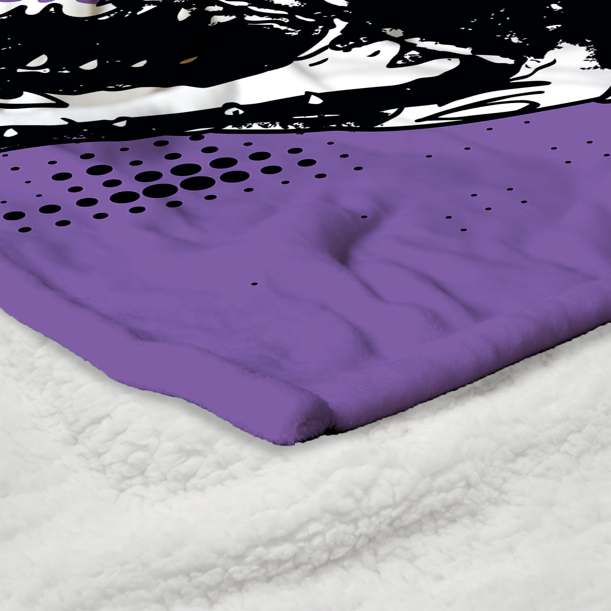 Warner Bros. Beetlejuice I Hate Sandworms Silk Touch Sherpa Throw Blanket 50X60 Inches, PURPLE, alternate image number 4