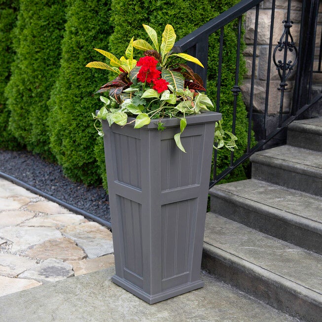 Cape Cod 32 inches Tall Planter, , alternate image number null