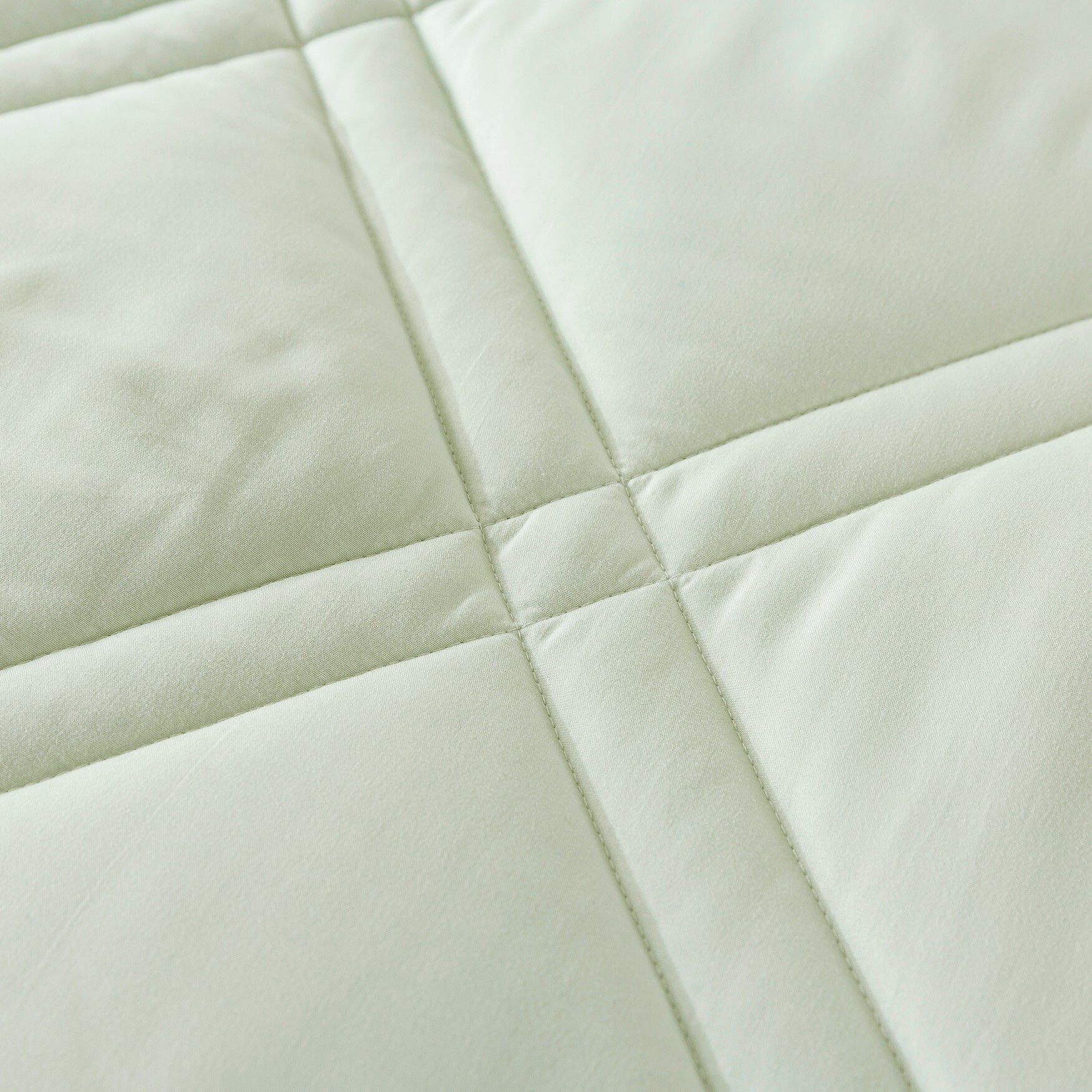 Double Diamond Down Alternative Comforter, , alternate image number 6