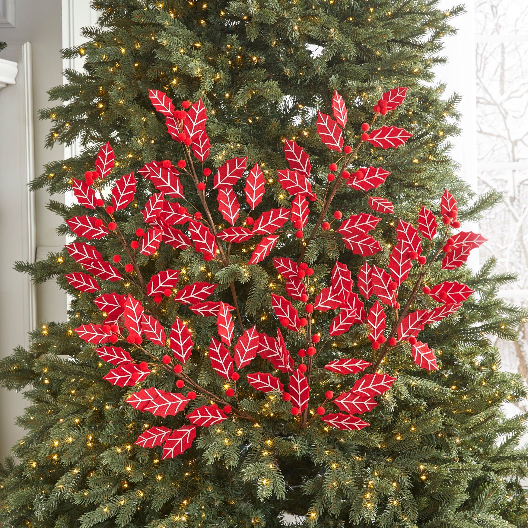 Tree Clips, Set of 6, HOLLY LEAF, hi-res image number 0