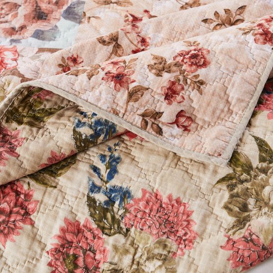 Briar Quilt and Pillow Sham Set, , alternate image number null