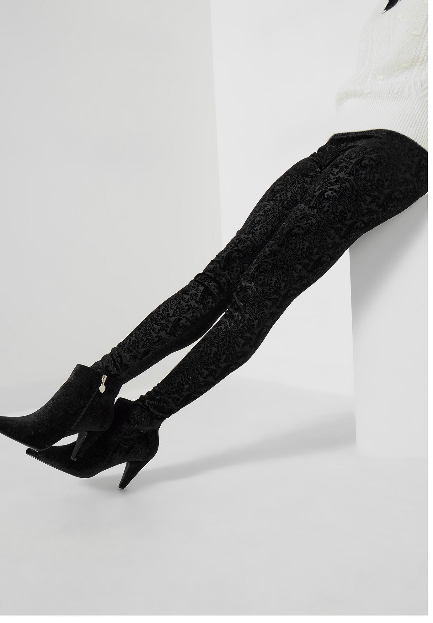 Stretch Velvet Legging, BLACK PAISLEY, alternate image number 2