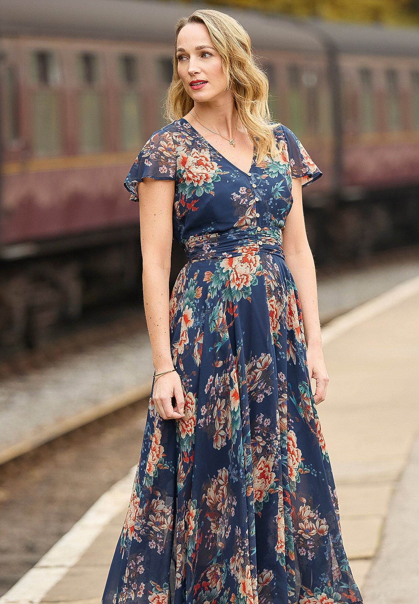 Flutter Sleeve Flyaway Maxi Dress, PRETTY PETALS, alternate image number 5