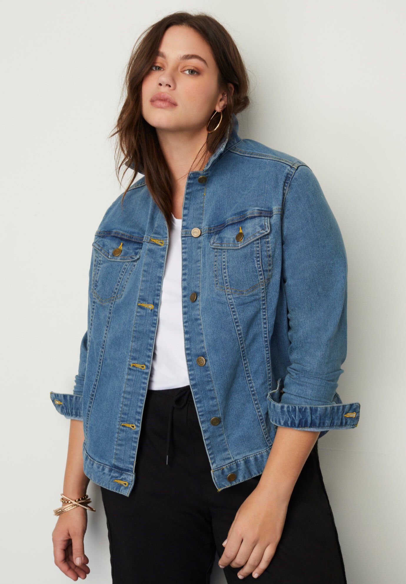 Essential Denim Jacket, MEDIUM WASH, hi-res image number 0