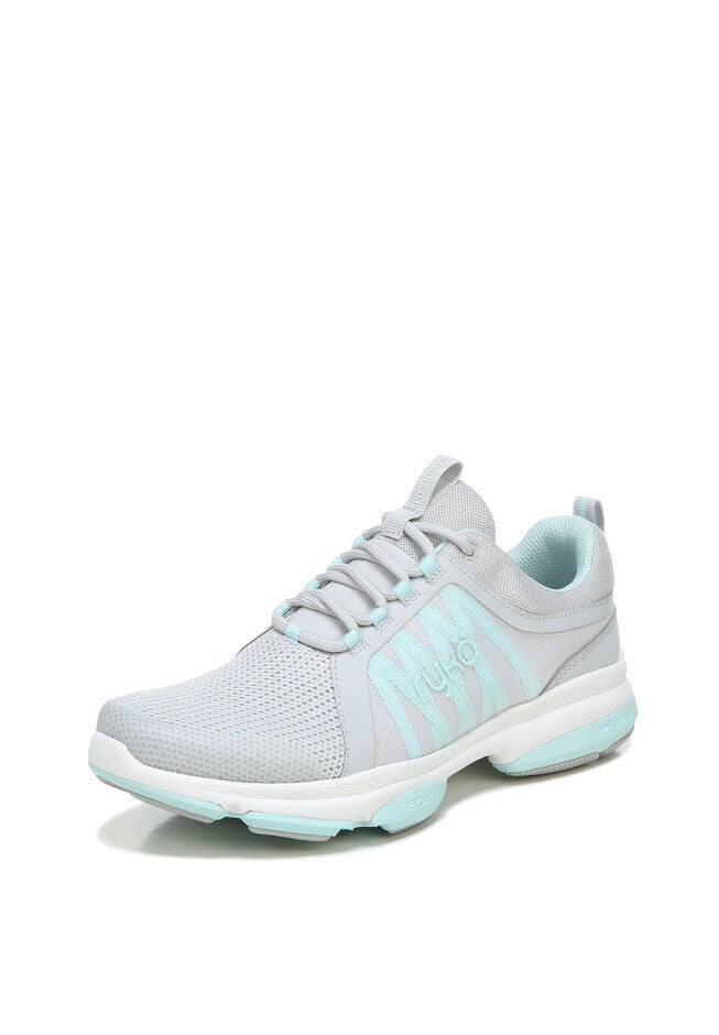 Daydream Cross Training Sneaker, , alternate image number null