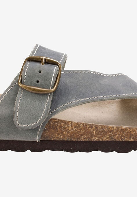 Carly Sandal, , alternate image number null