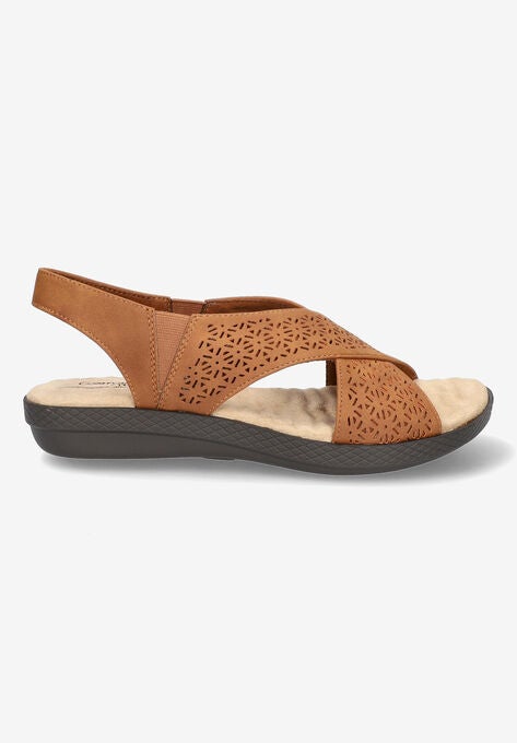 Claudia Sandal, , alternate image number null