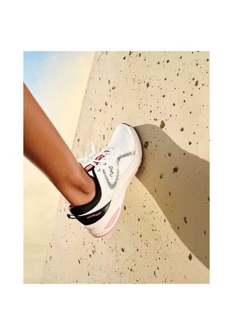 Never Quit Sneakers, , alternate image number null