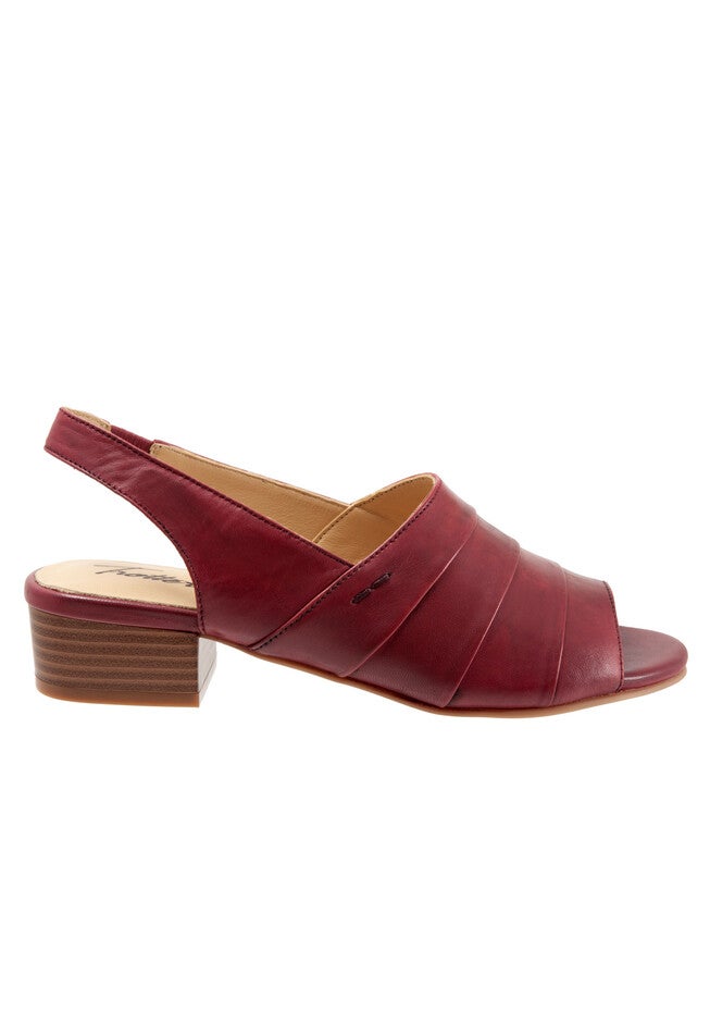 Nina Sandal, , alternate image number null
