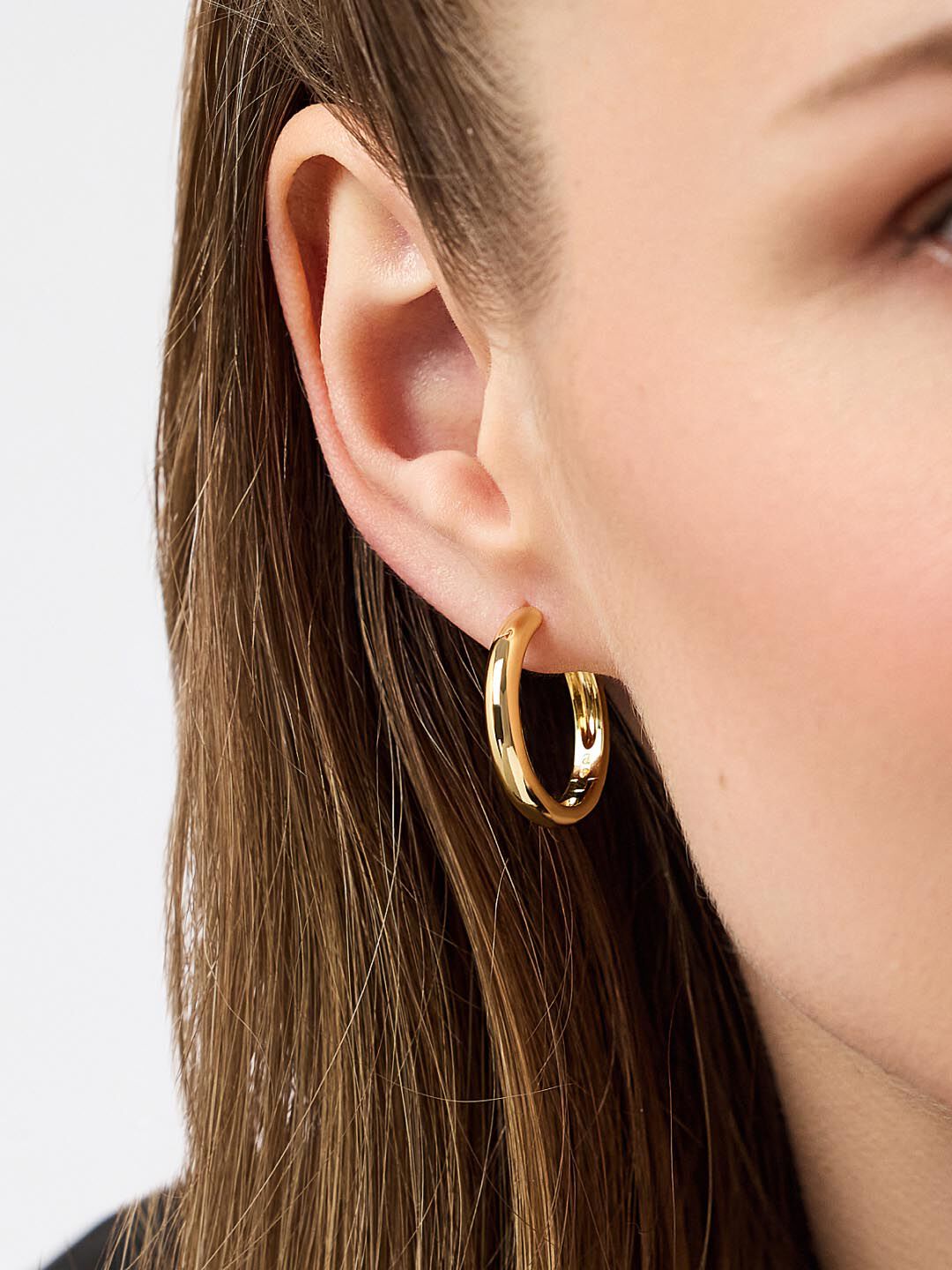 Giulia Large Gold Hoop Earrings, GOLD, alternate image number 1