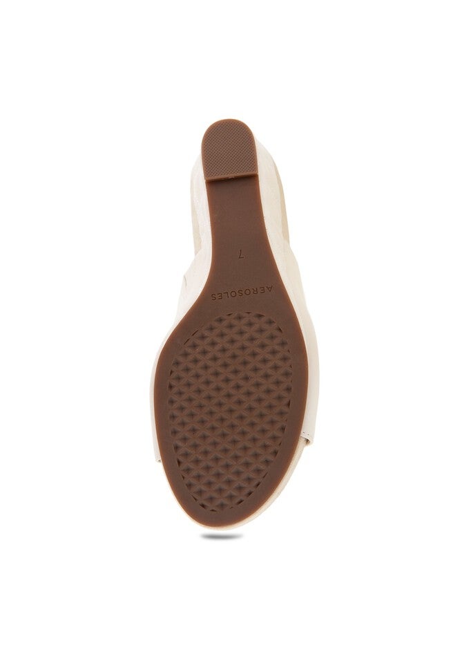 Pierce Wedge, , alternate image number null