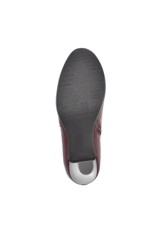 Phiona Bootie , , alternate image number null