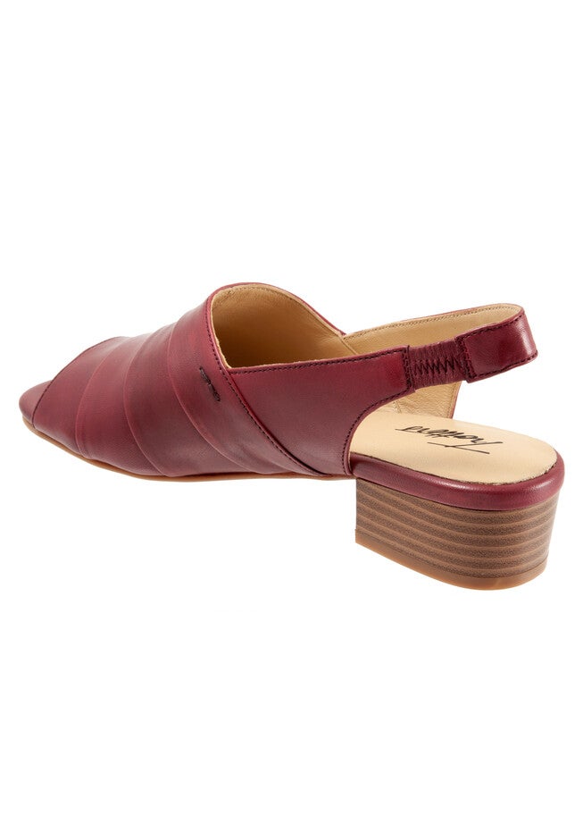 Nina Sandal, , alternate image number null